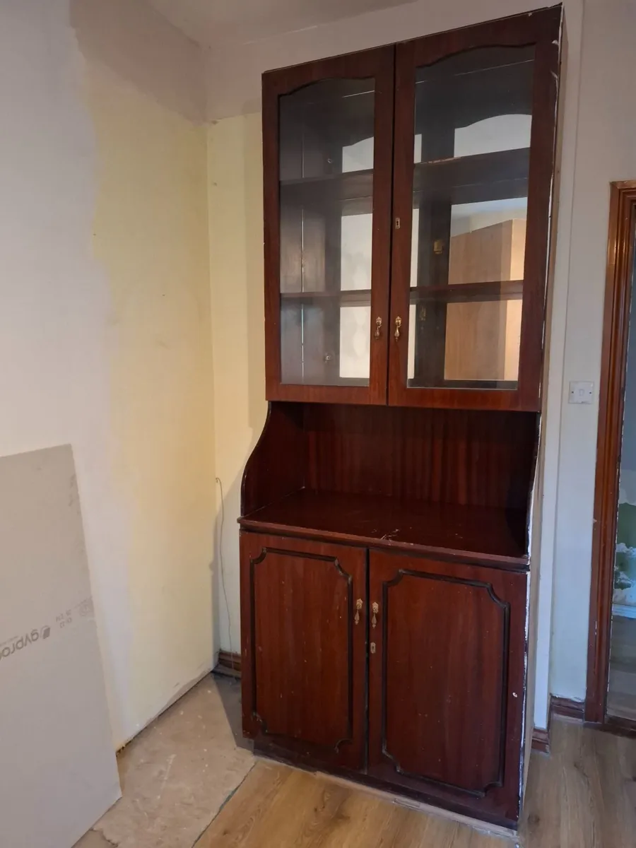 Cabinet / sideboards - Image 1