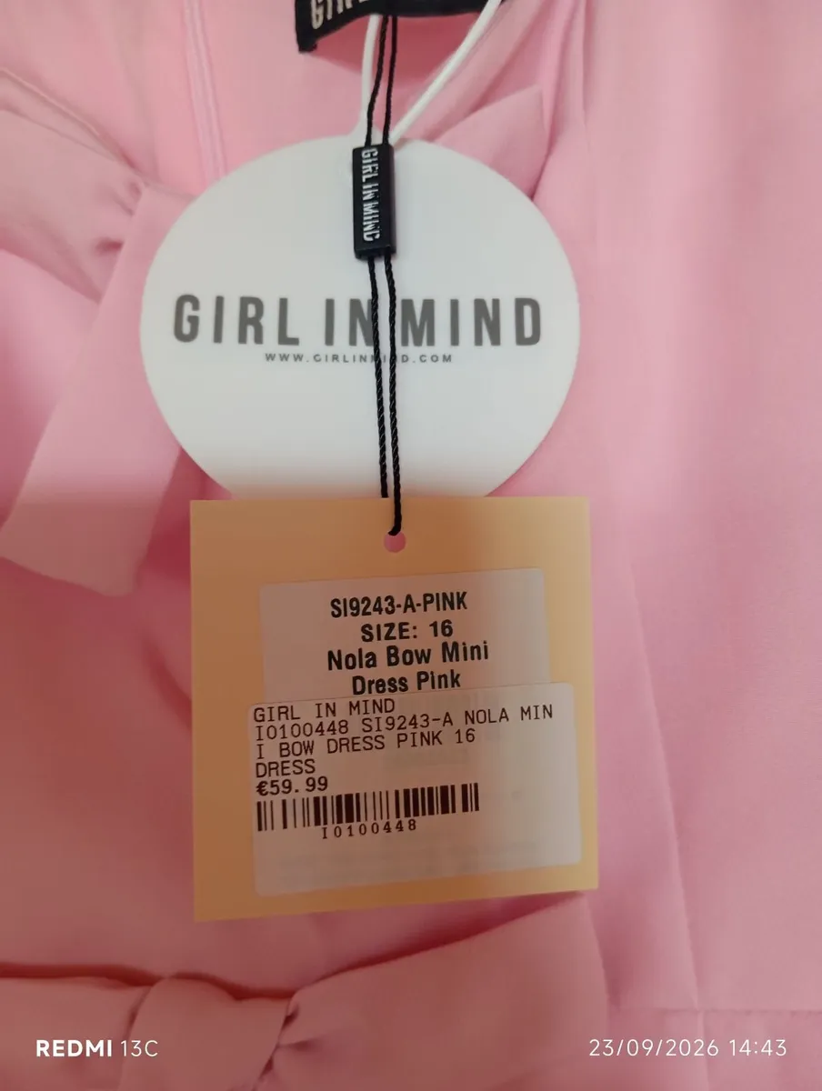 Pink dress - Image 4