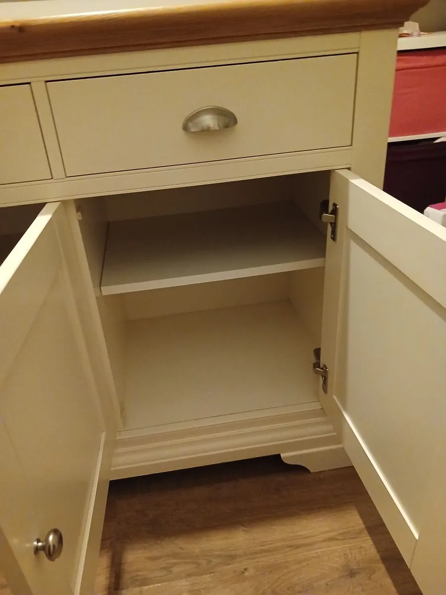 Sideboard - Image 3