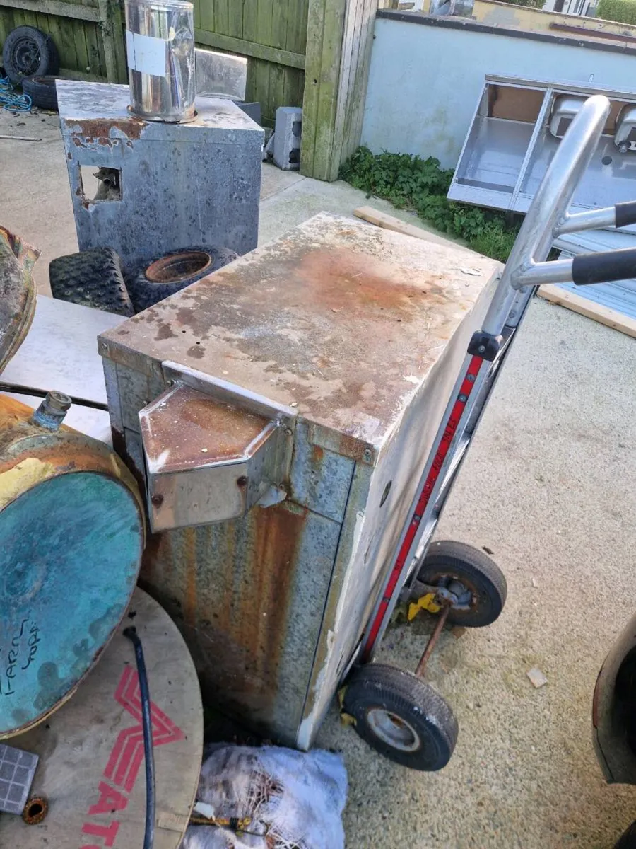 Burner - Image 1