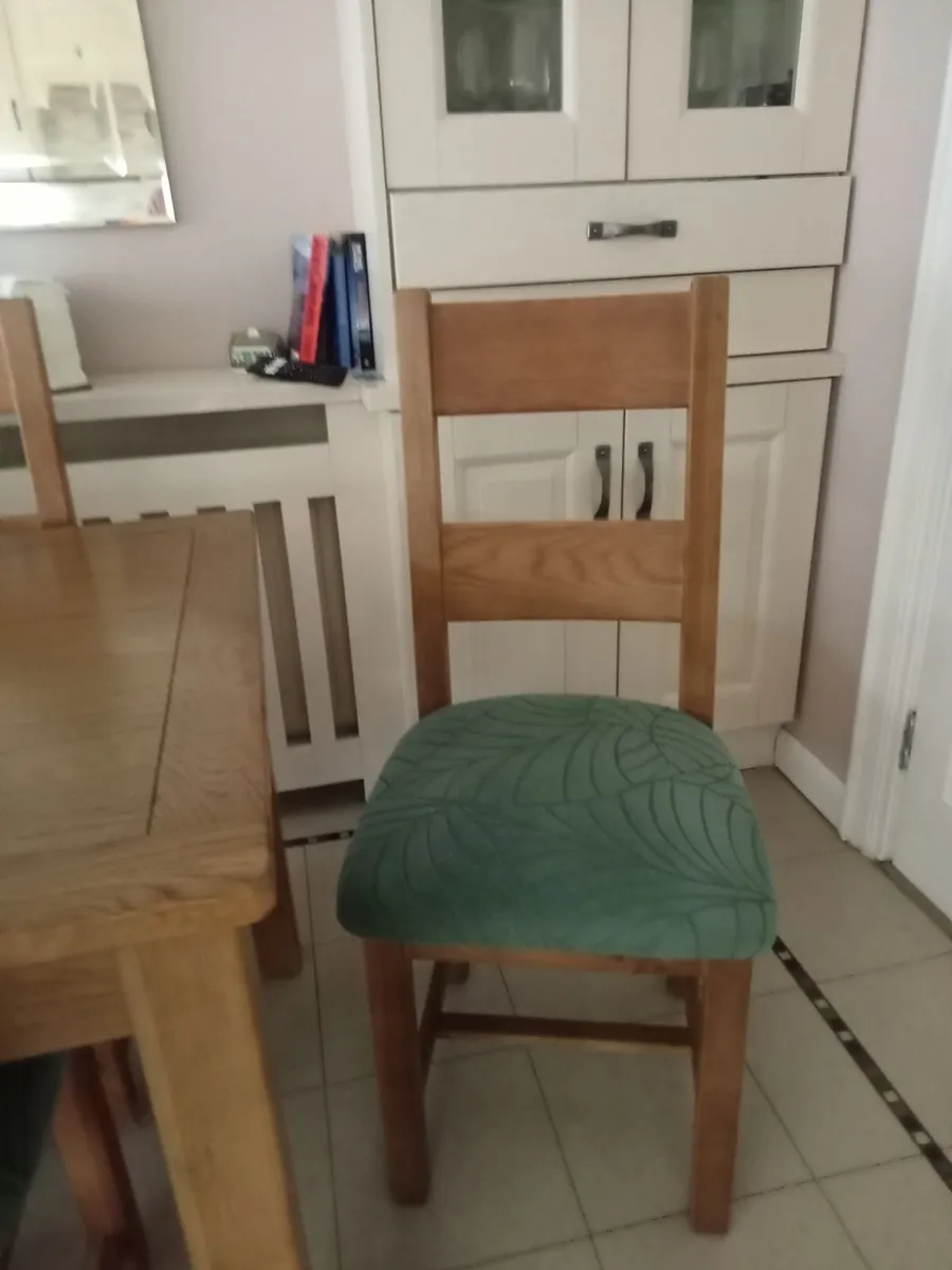 Dining table and chairs - Image 2