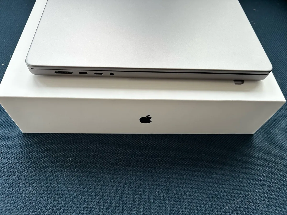 MacBook Pro M1 16” - Pro Chip - Image 4