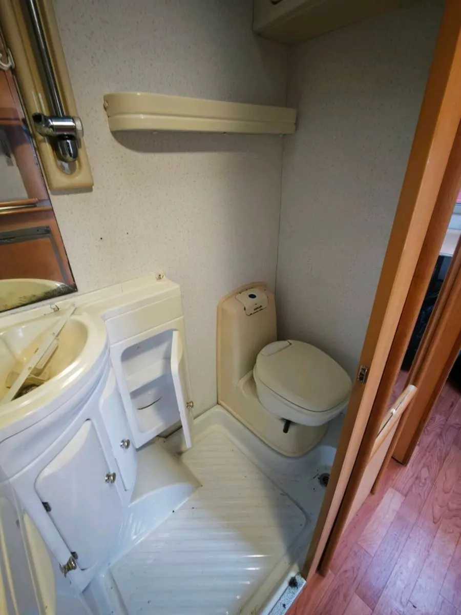 4 Berth Eldis Crusader SuperStorm Caravan - Image 4