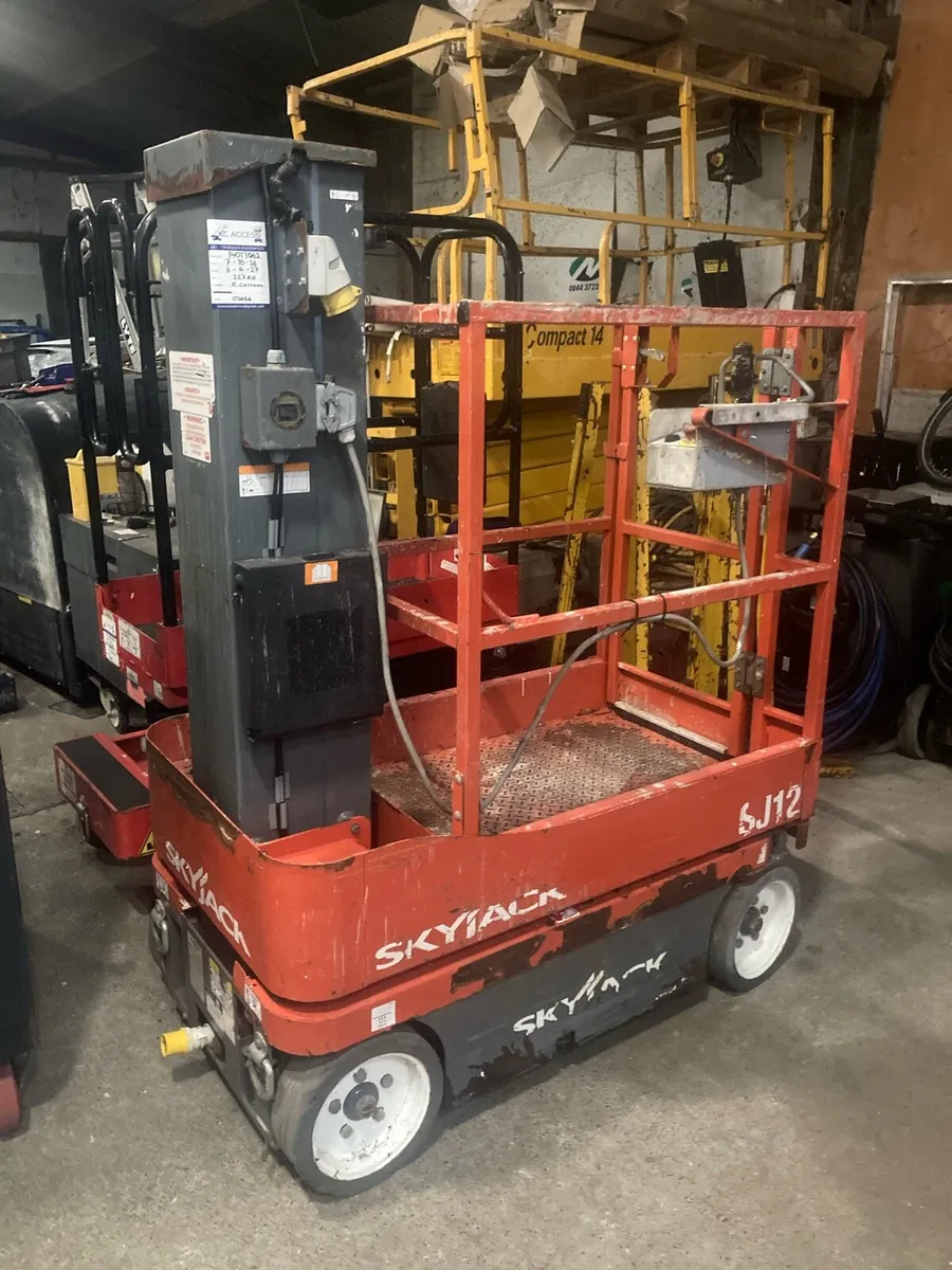 Skyjack SJ12  for sale - Image 2