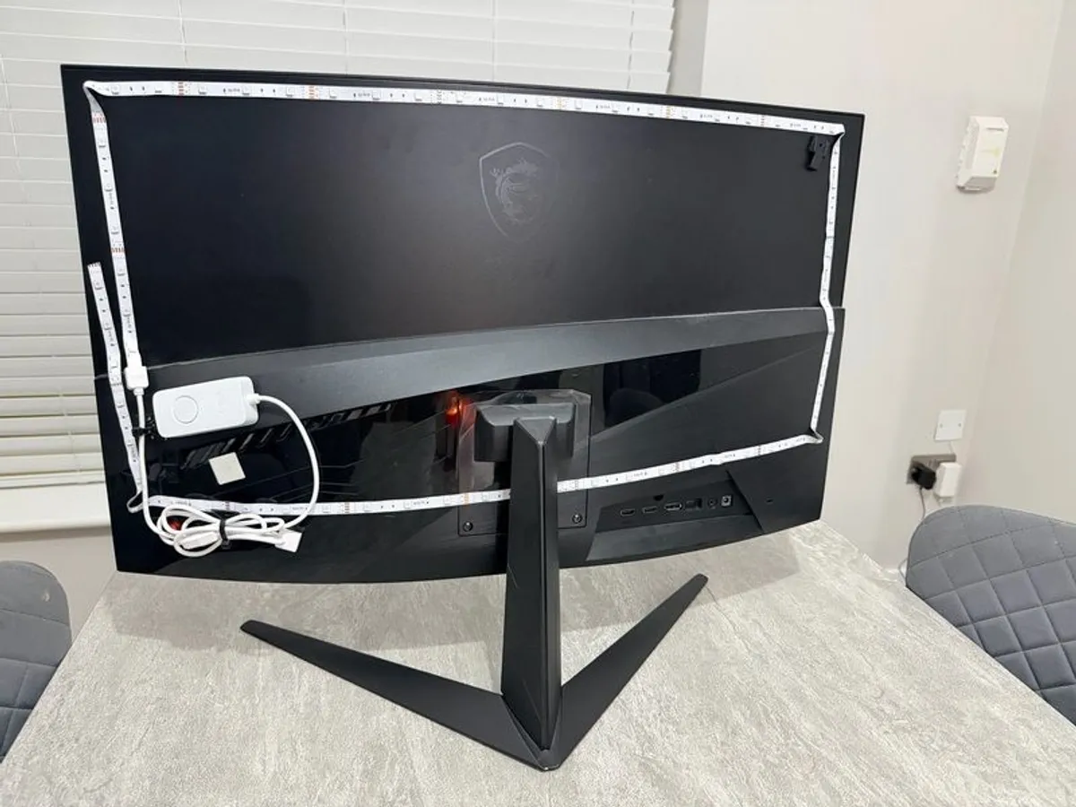 Msi G321cu 4k 144hz Curved - Image 2