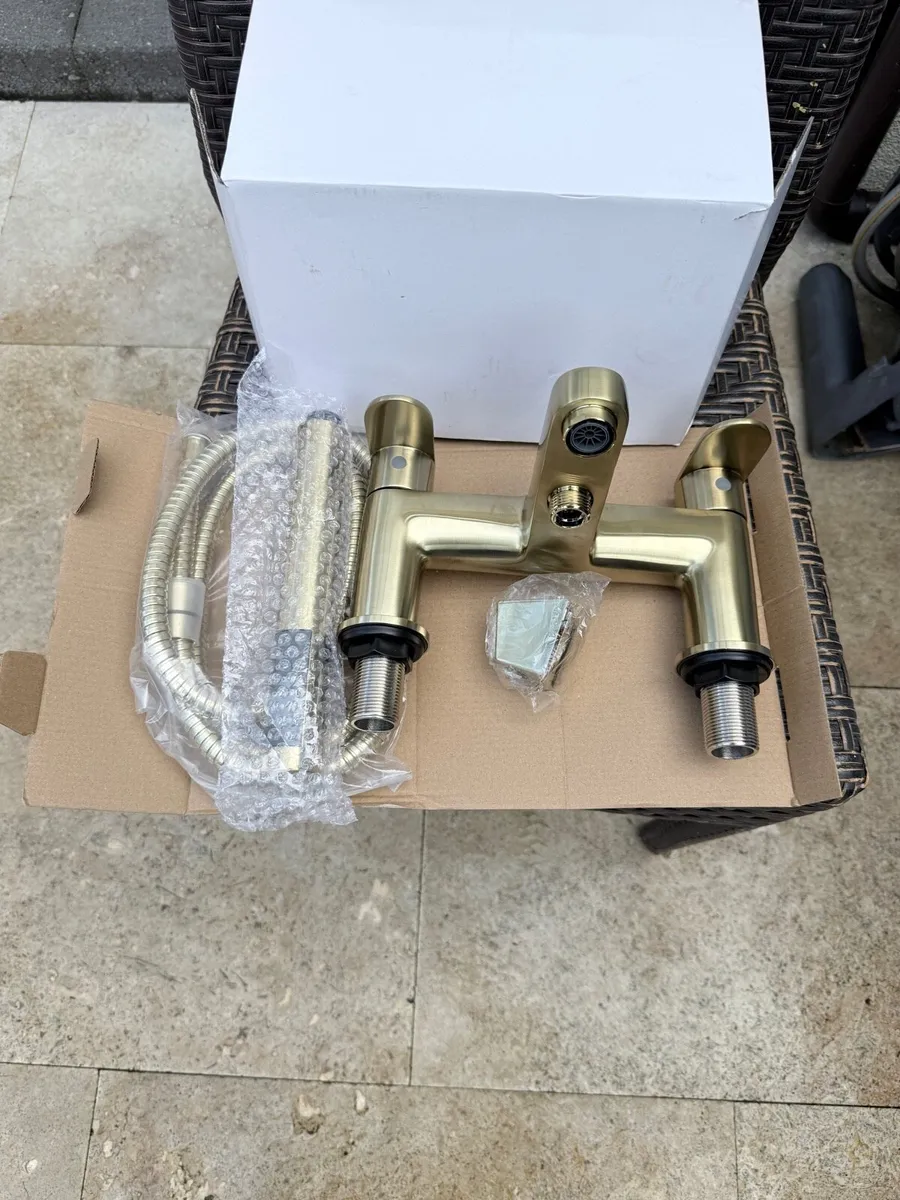 Bath tap/shower mixer - Image 1