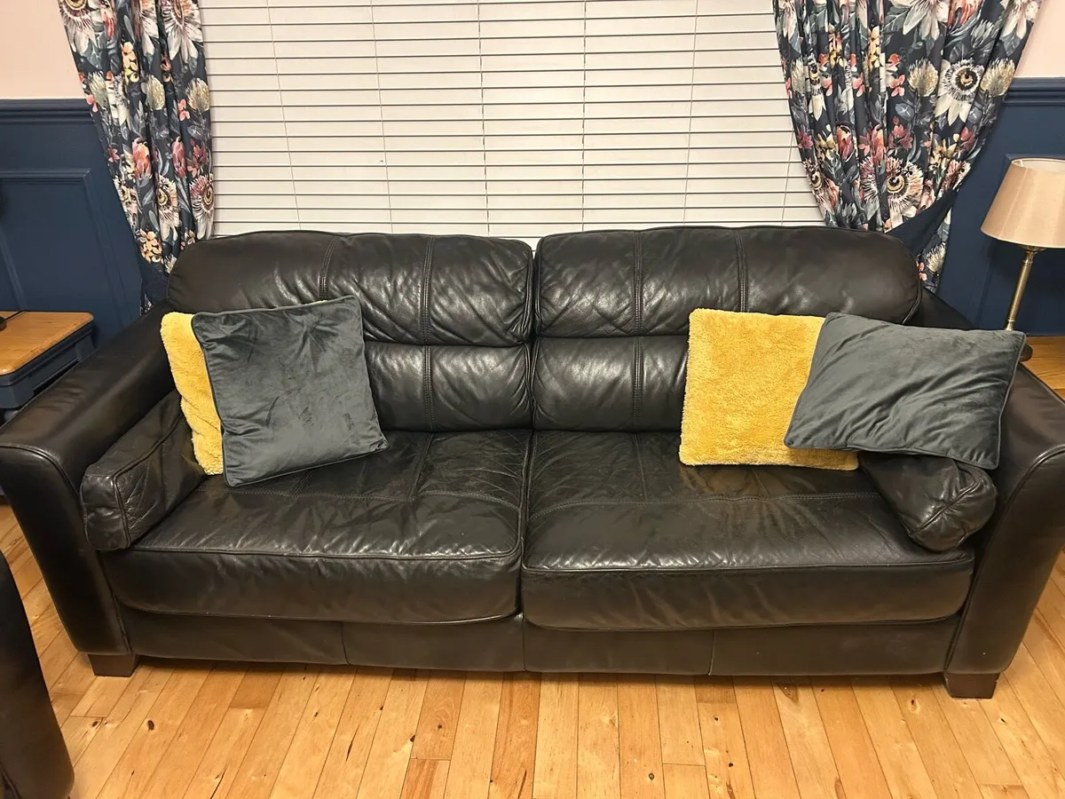 Sofas - Image 3