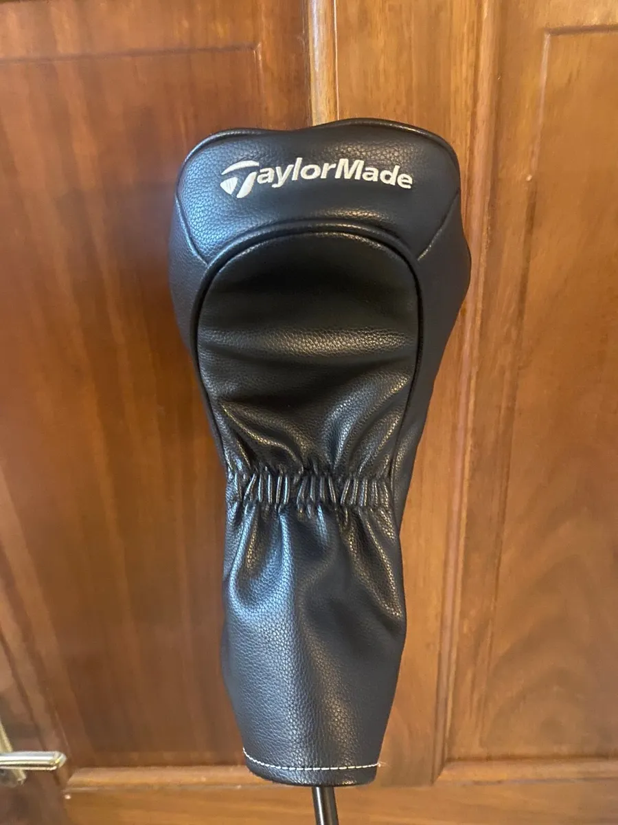 Taylormade QI 35 Driver 9 Degree Stiff Flex As New - Image 2