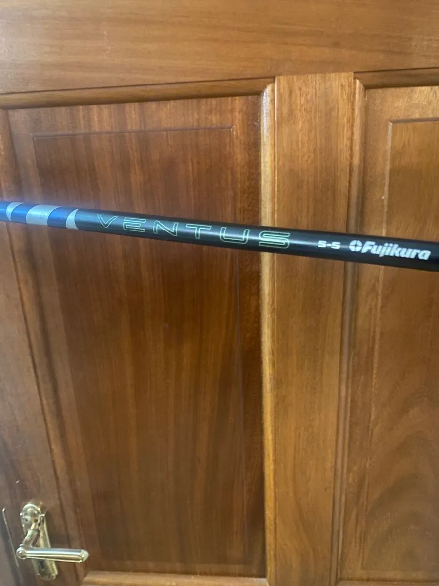 Taylormade QI 35 Driver 9 Degree Stiff Flex As New - Image 4