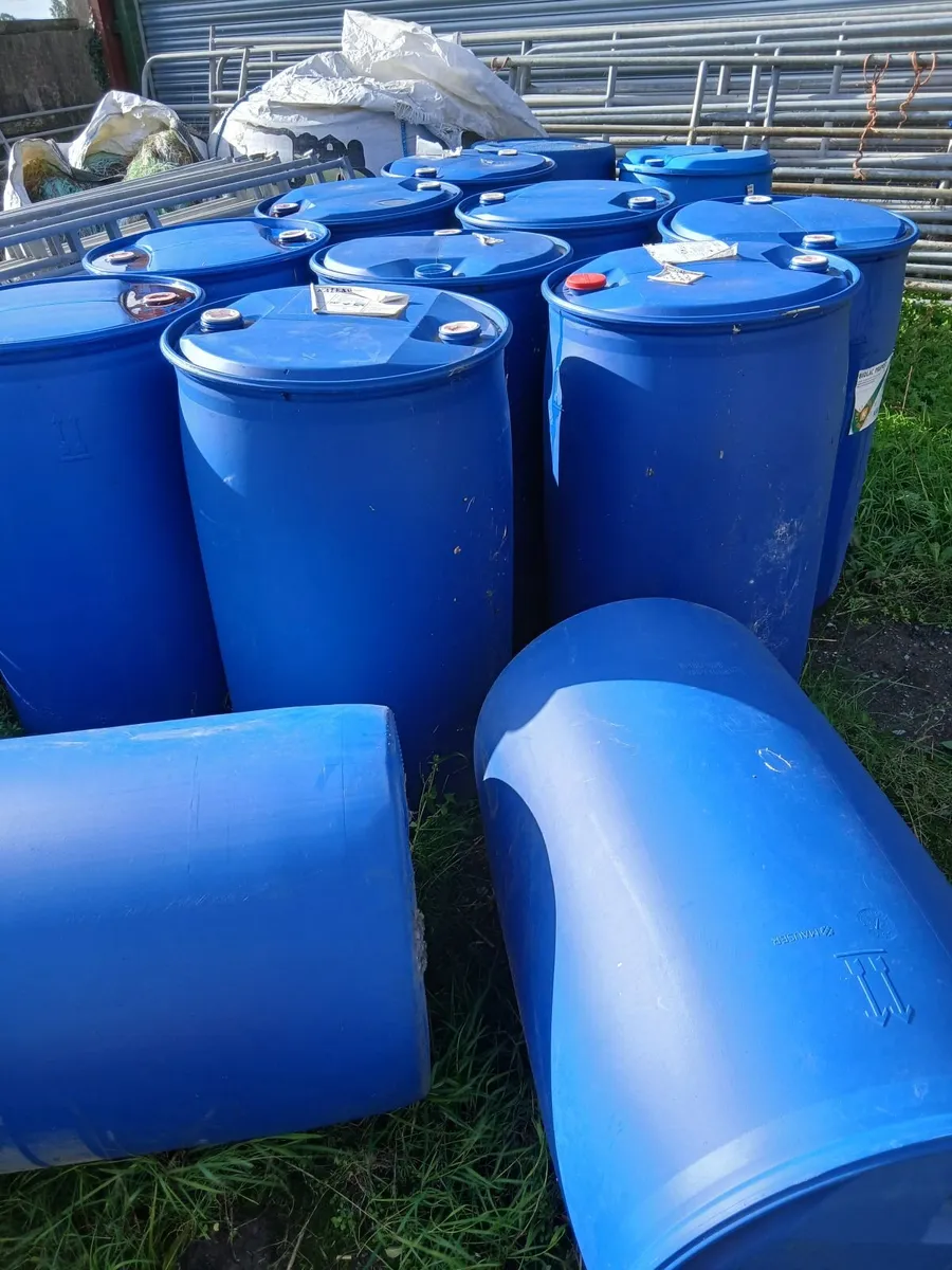 Blue barrells - Image 3