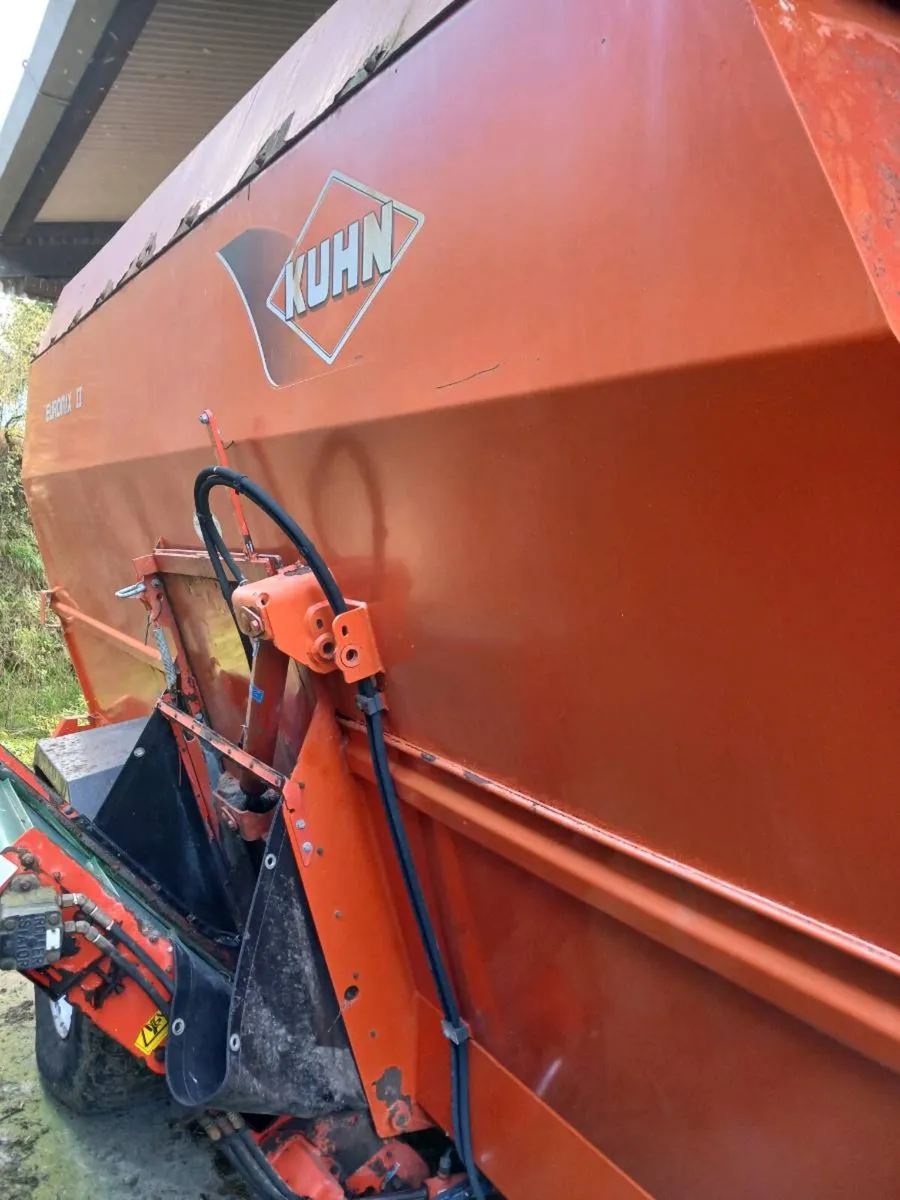 Kuhn diet feeder - Image 2