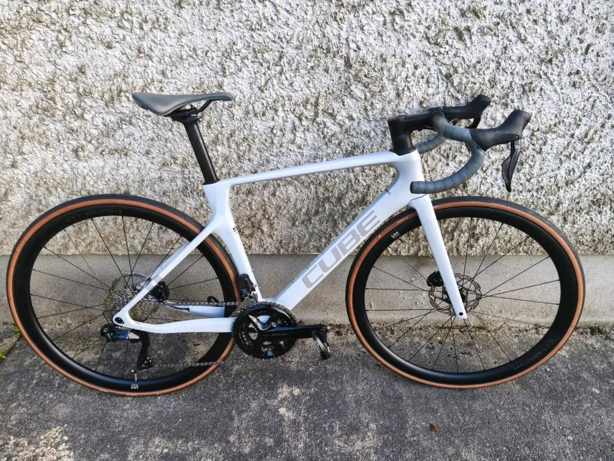Cube Agree C:62 carbon Di2 - Image 1
