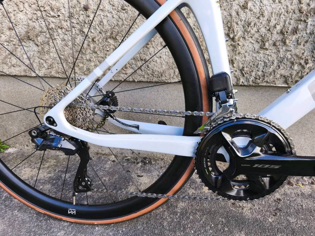 Cube Agree C:62 carbon Di2 - Image 3