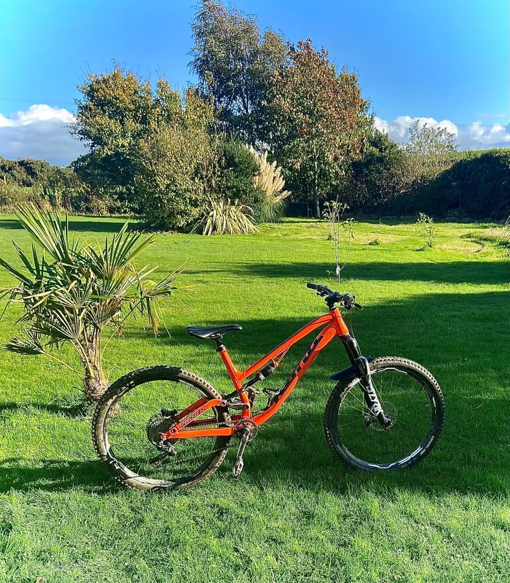 Kona Process 134 SE Full Suspension Mountain Bike - Image 1
