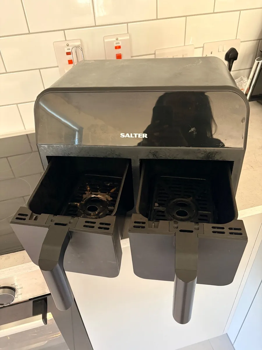 Air fryer - Image 1