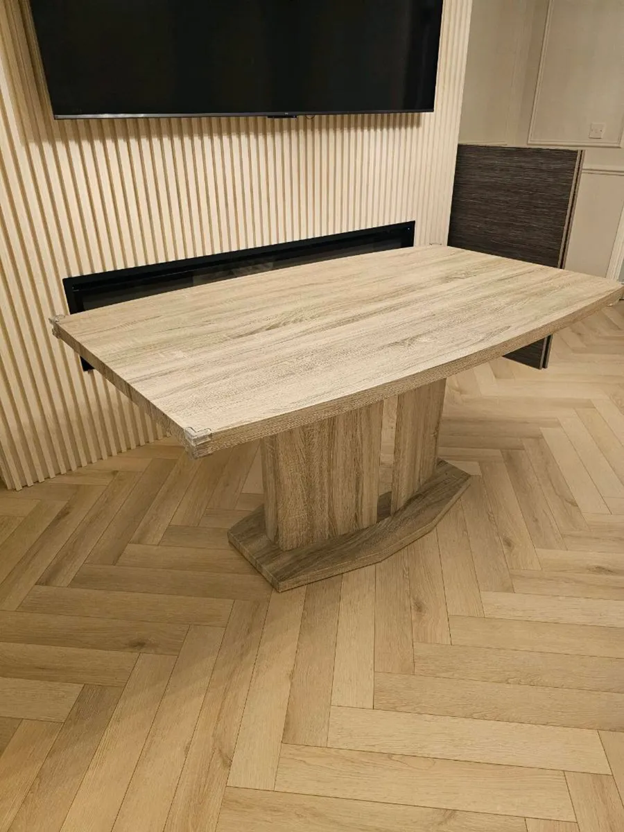 Kitchen Table Pale Oak - Image 1