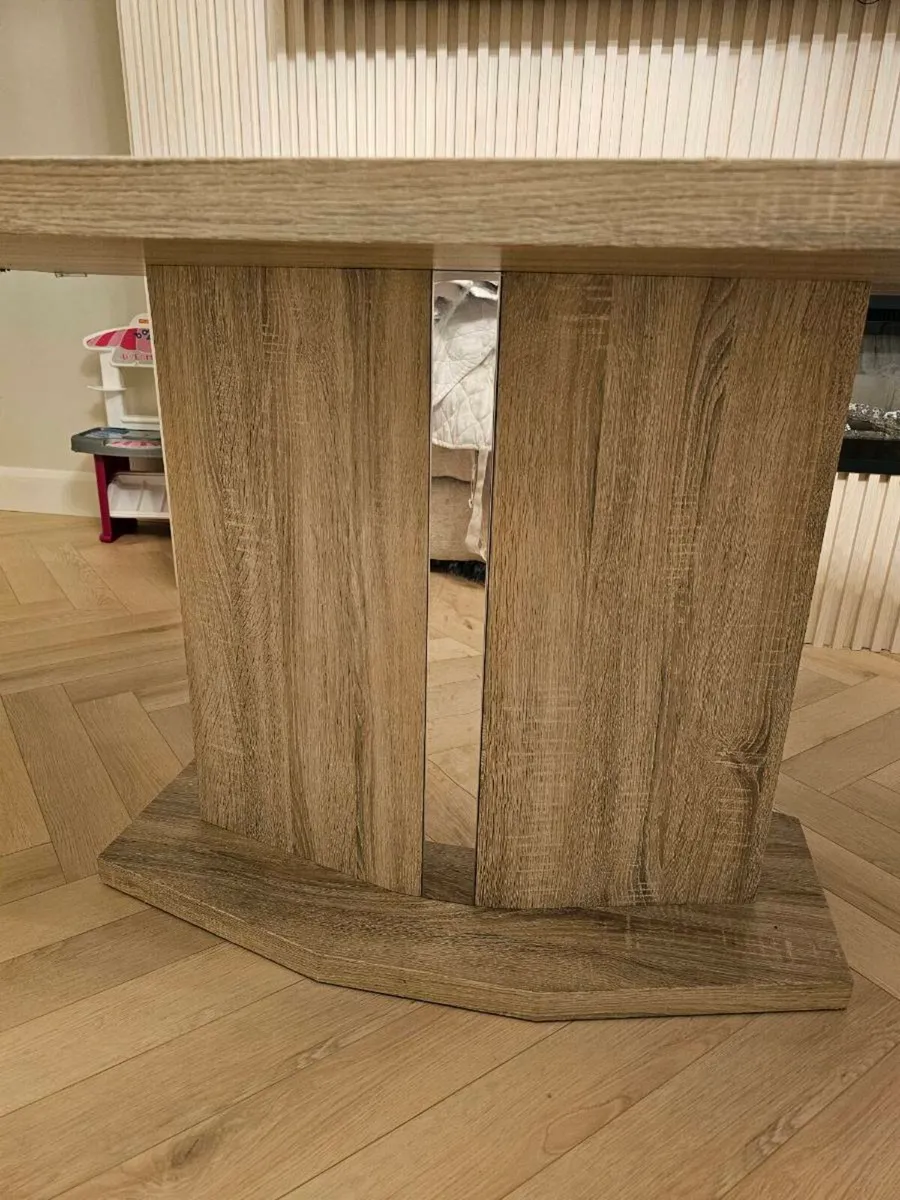 Kitchen Table Pale Oak - Image 3