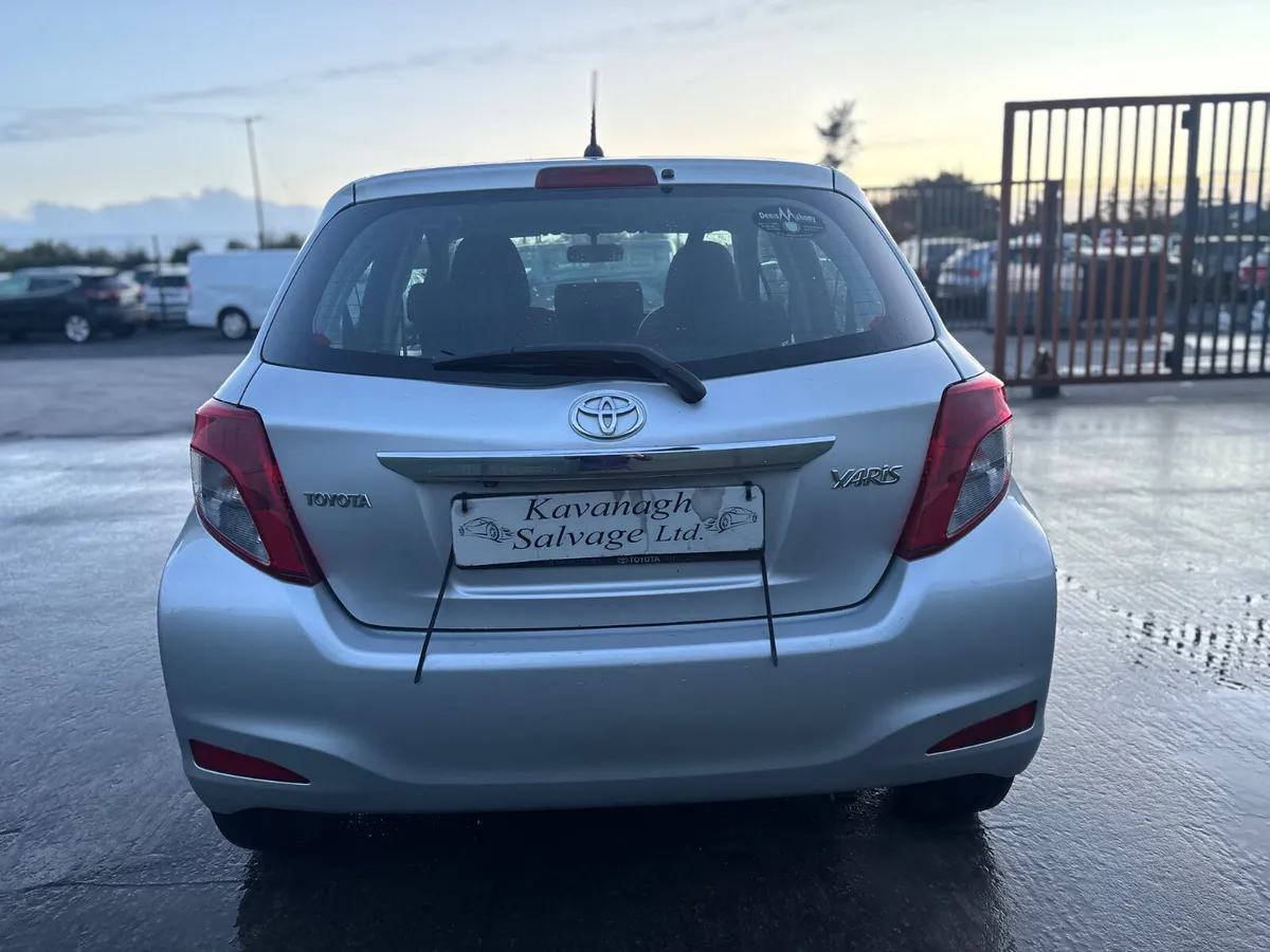 131 Toyota Yaris Automatic 80km - Image 4