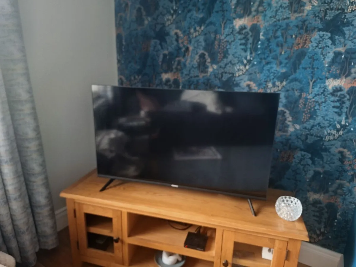 Hisense 34 inch Smart TV - Image 1