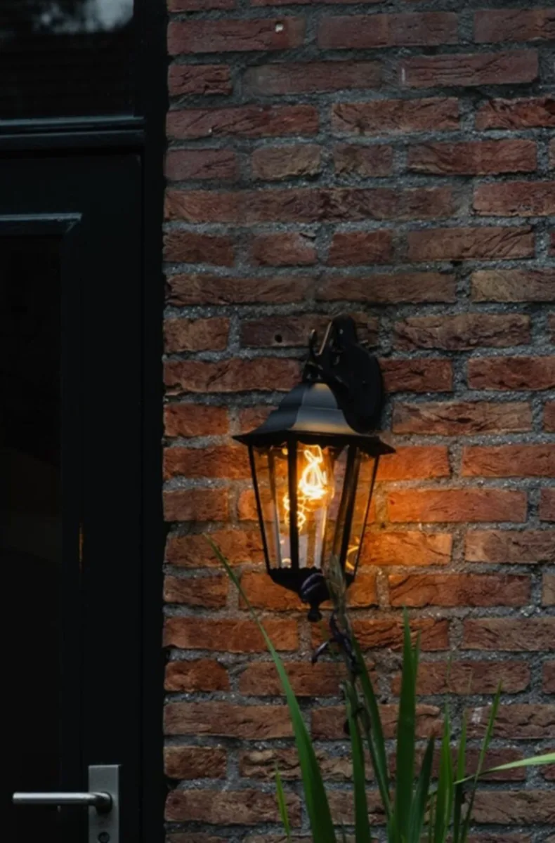Classic wall lights - Image 1