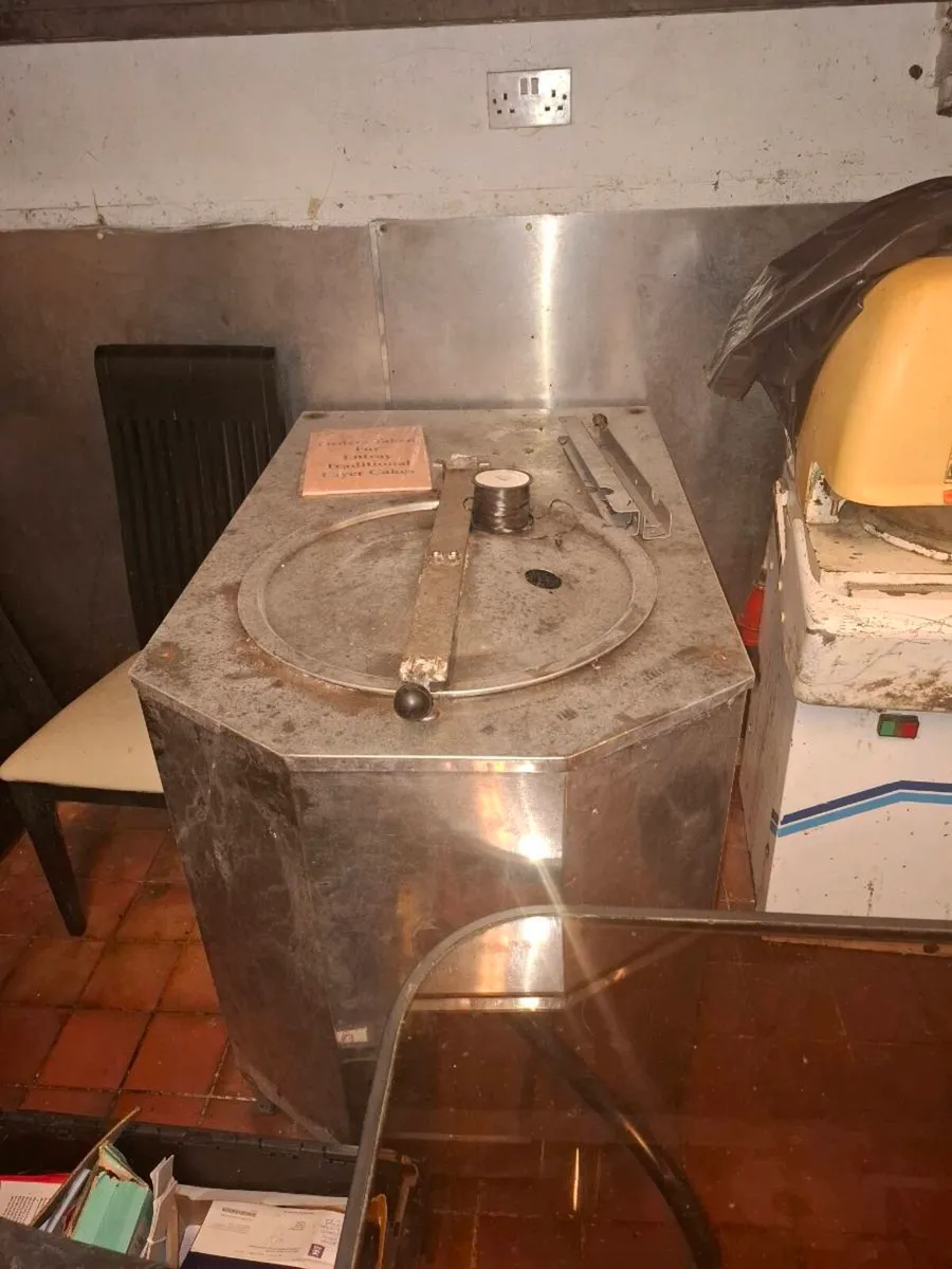 Contents of Bakery - Image 3