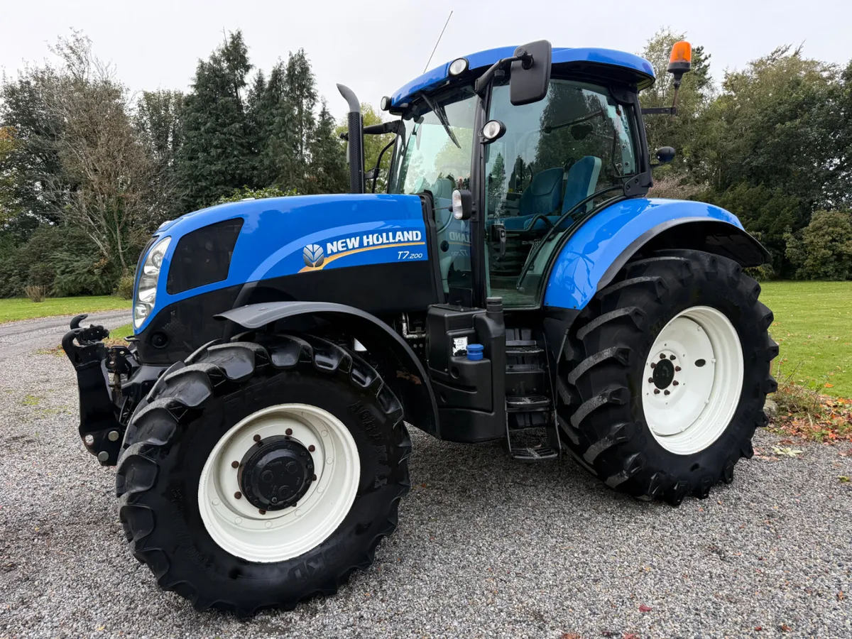 2014 New Holland T7.200 R/C *5400 hours* €54950 - Image 1
