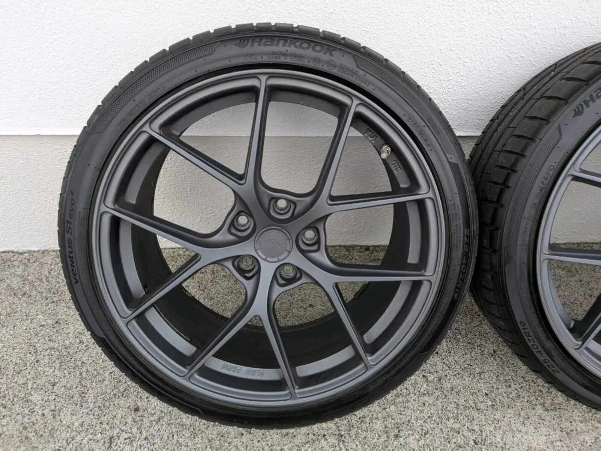 5x120 19" BMW Alloys New Hankook Tyres with TPMS - Image 2