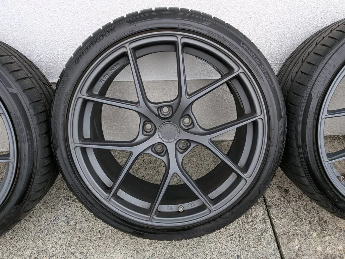 5x120 19" BMW Alloys New Hankook Tyres with TPMS - Image 3