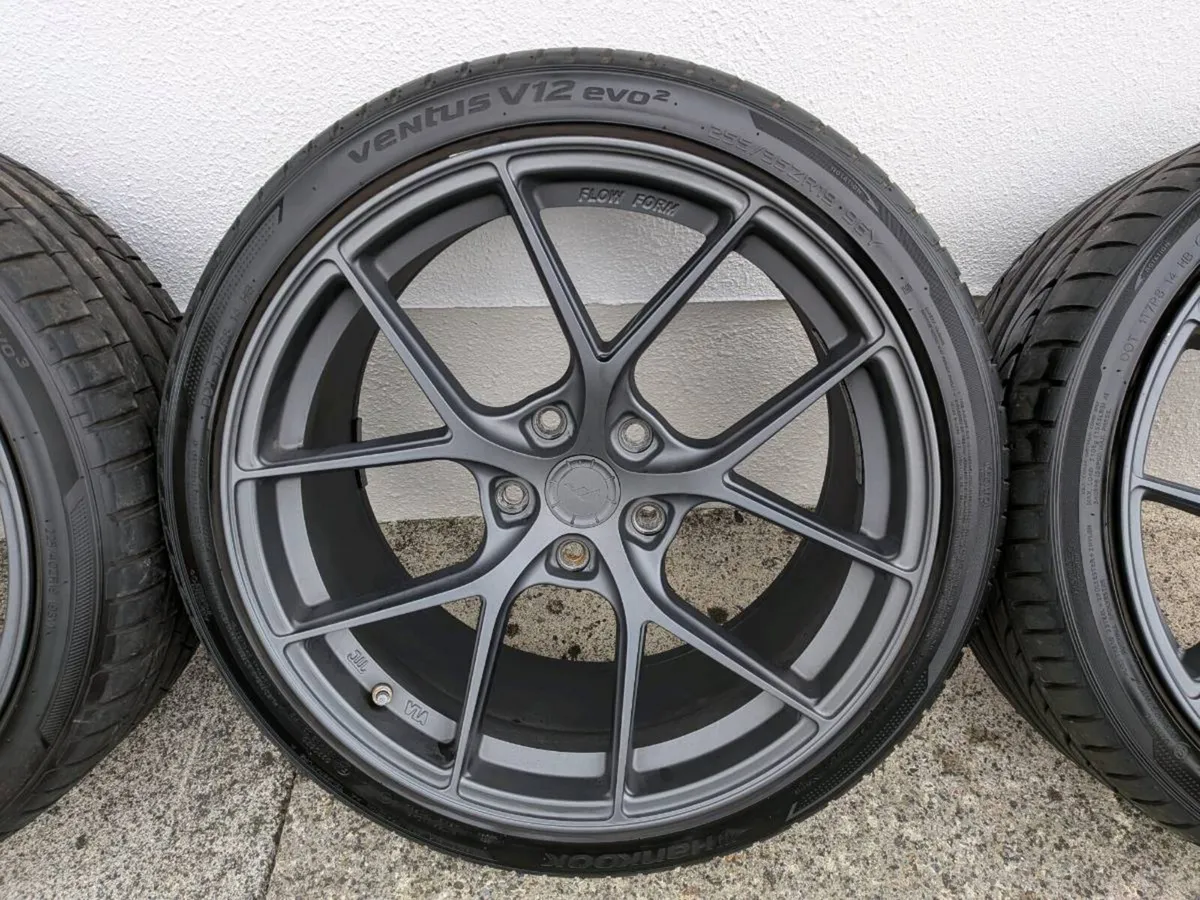5x120 19" BMW Alloys New Hankook Tyres with TPMS - Image 4