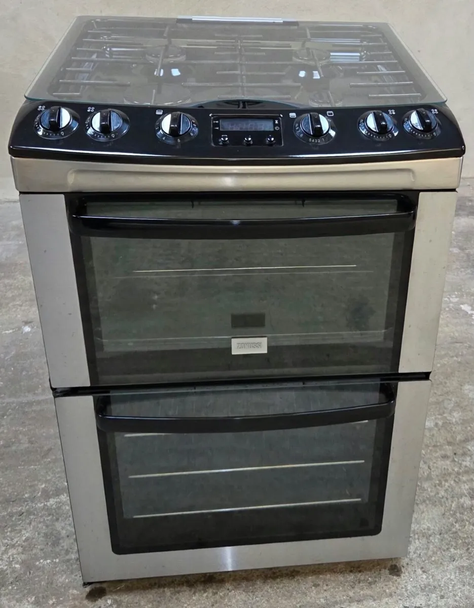 Zanussi freestanding gas cooker 60cm - Image 1