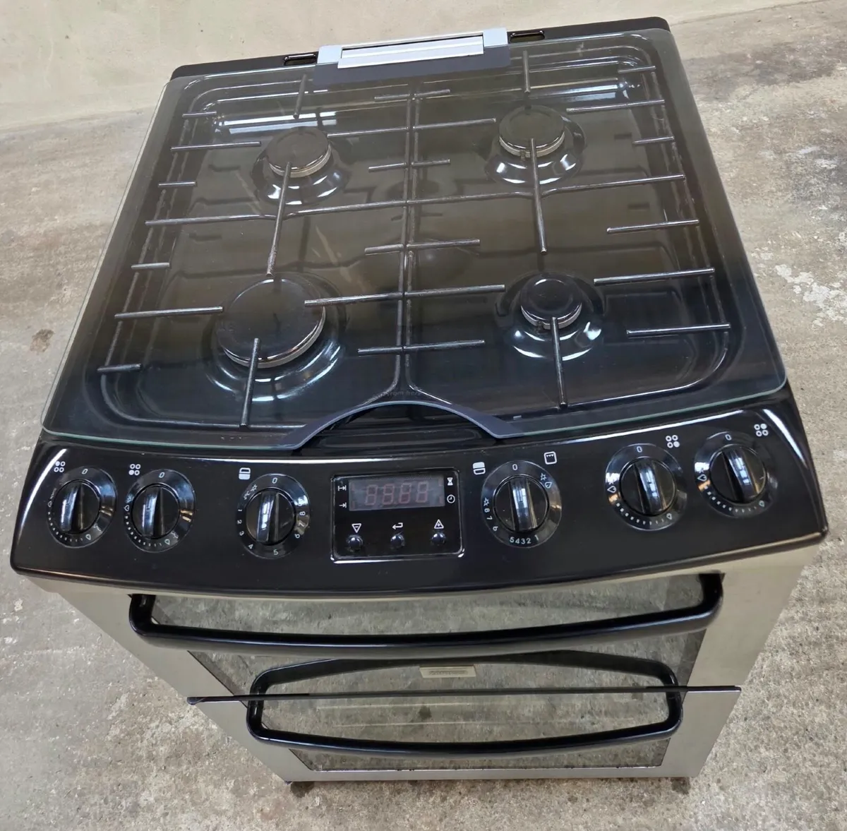 Zanussi freestanding gas cooker 60cm - Image 3