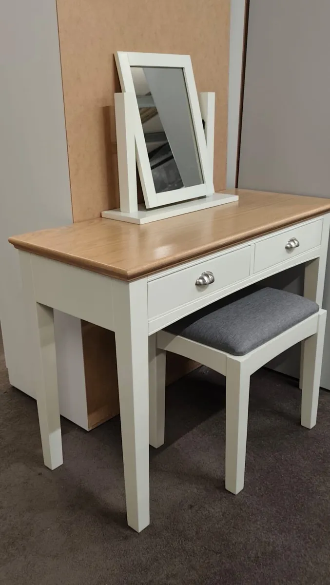 Oak Vanity Dresser Set Mirror + Stool - Image 1