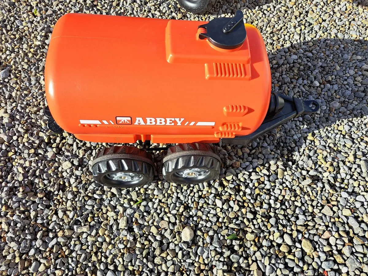 Toy slurry tank - Image 1