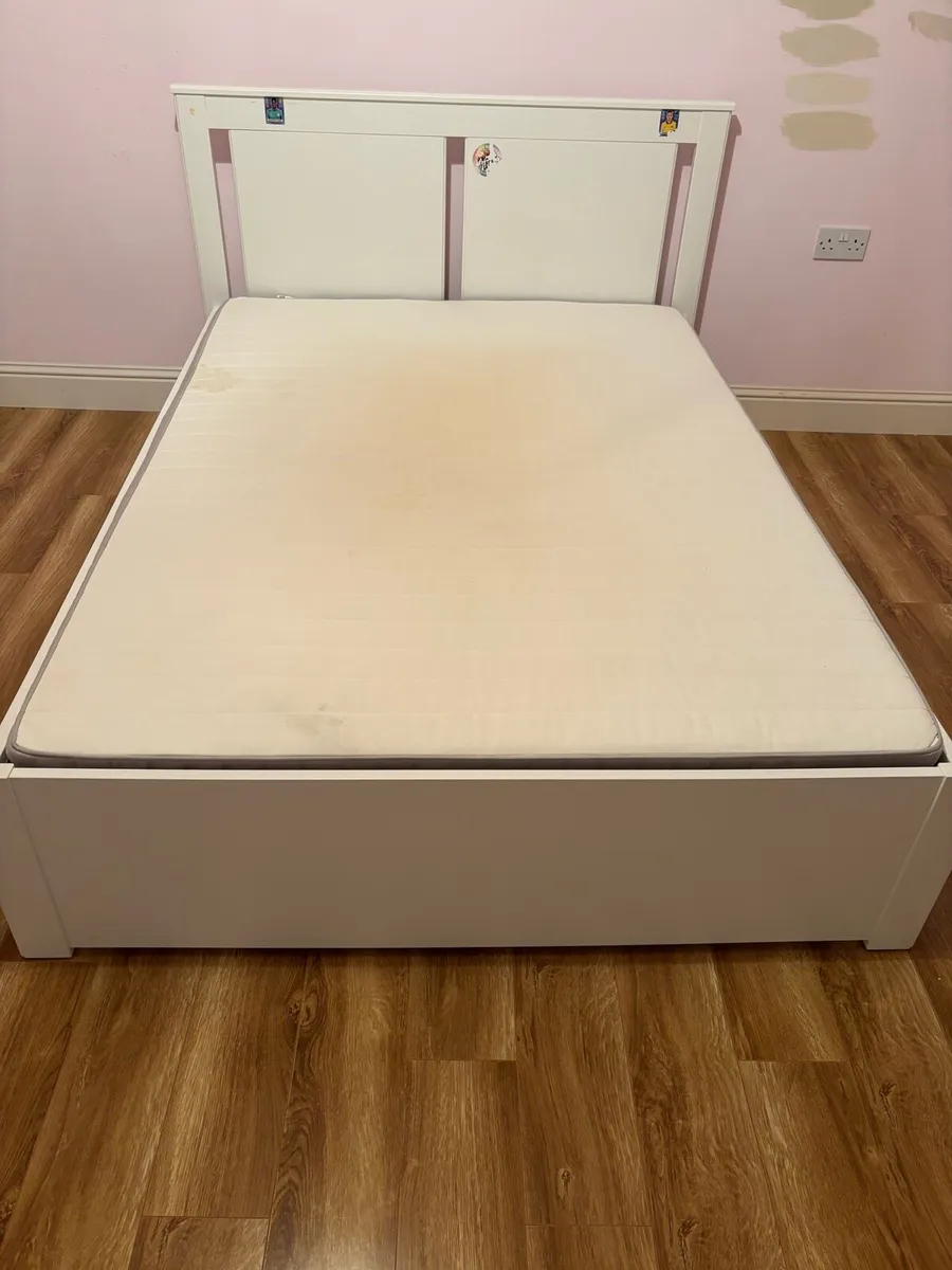 Double Bed - Image 1