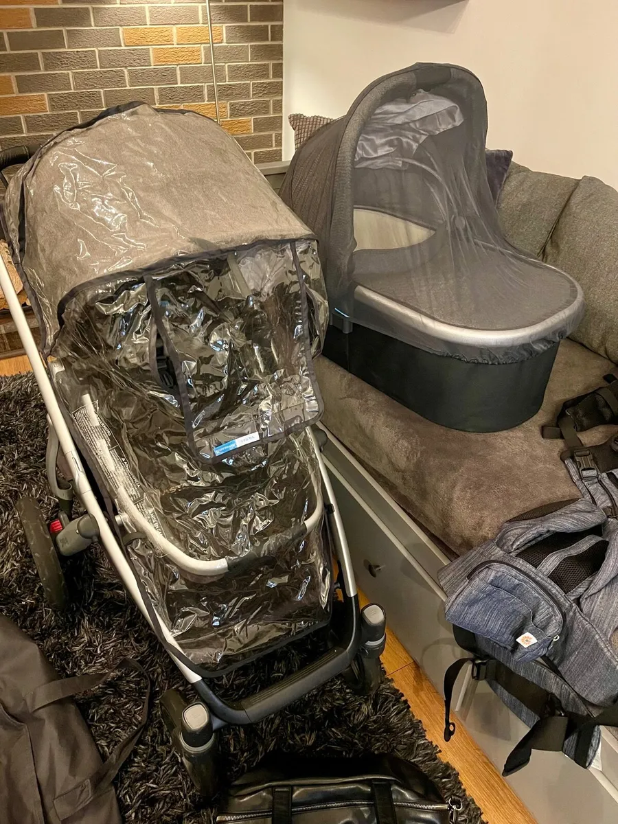 Uppababy vista pushchair and bassinet bundle - Image 2