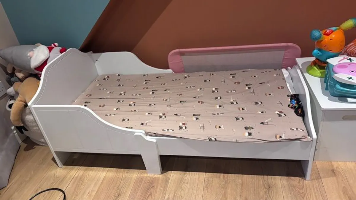 toddler bed - Image 3