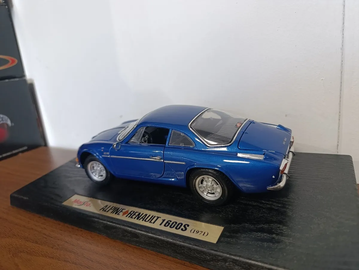 Diecast Cars 1:18 - Image 3