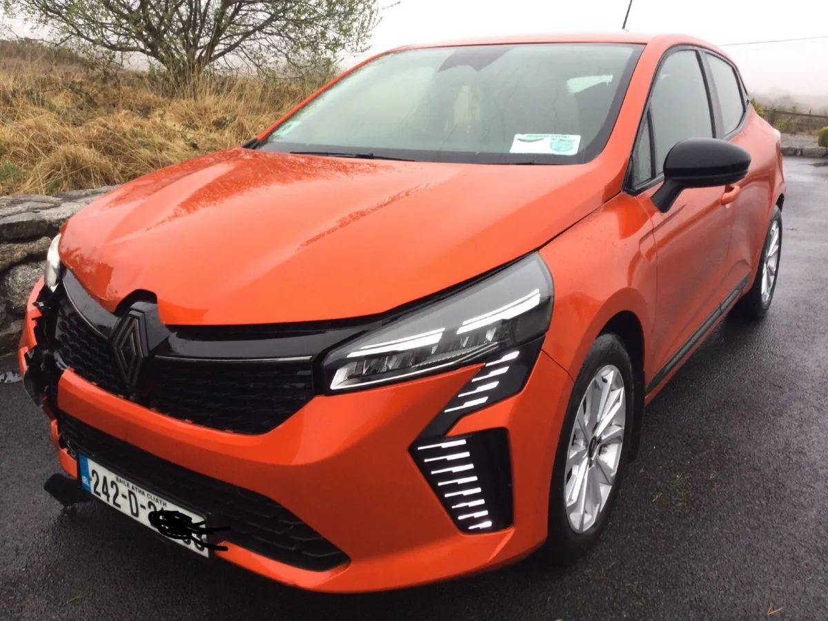 2024 Clio - Image 1
