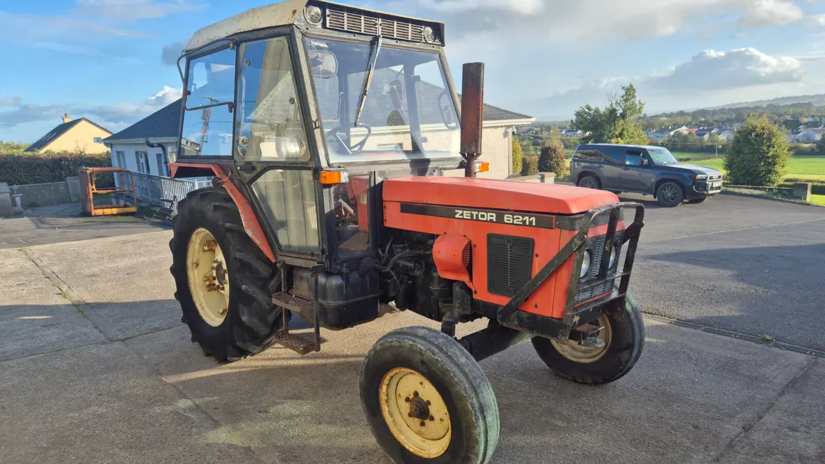 ZETOR 6211 TRACTOR - Image 4