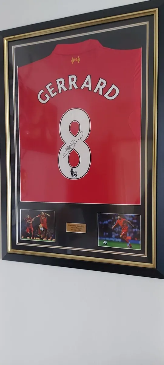 Signed and framed Steven Gerrard jersey - Image 2
