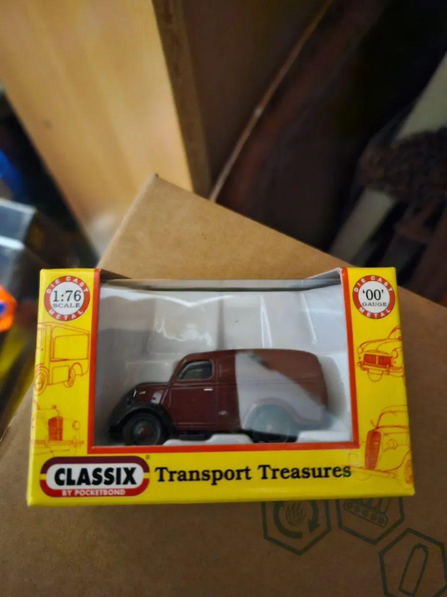 Corgi Classix