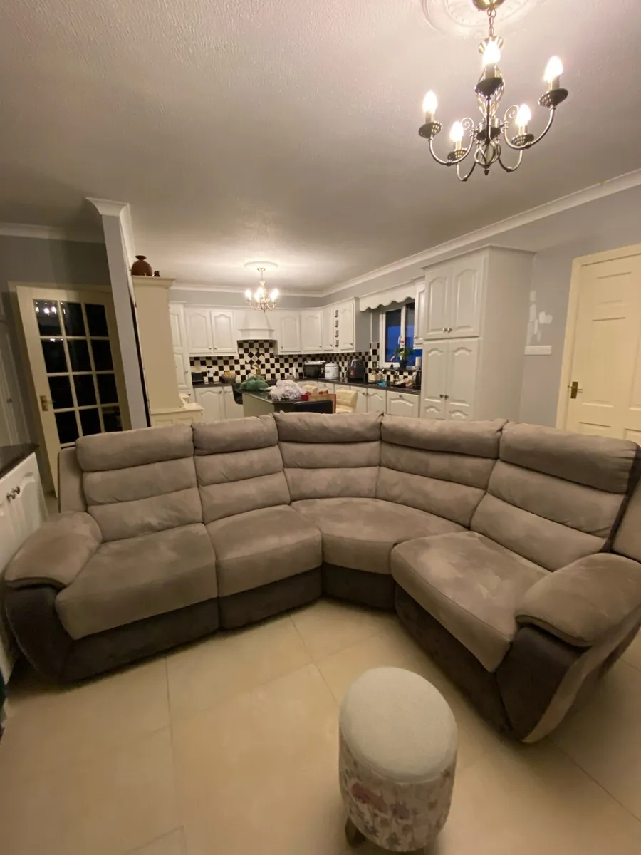 Couch - Image 1