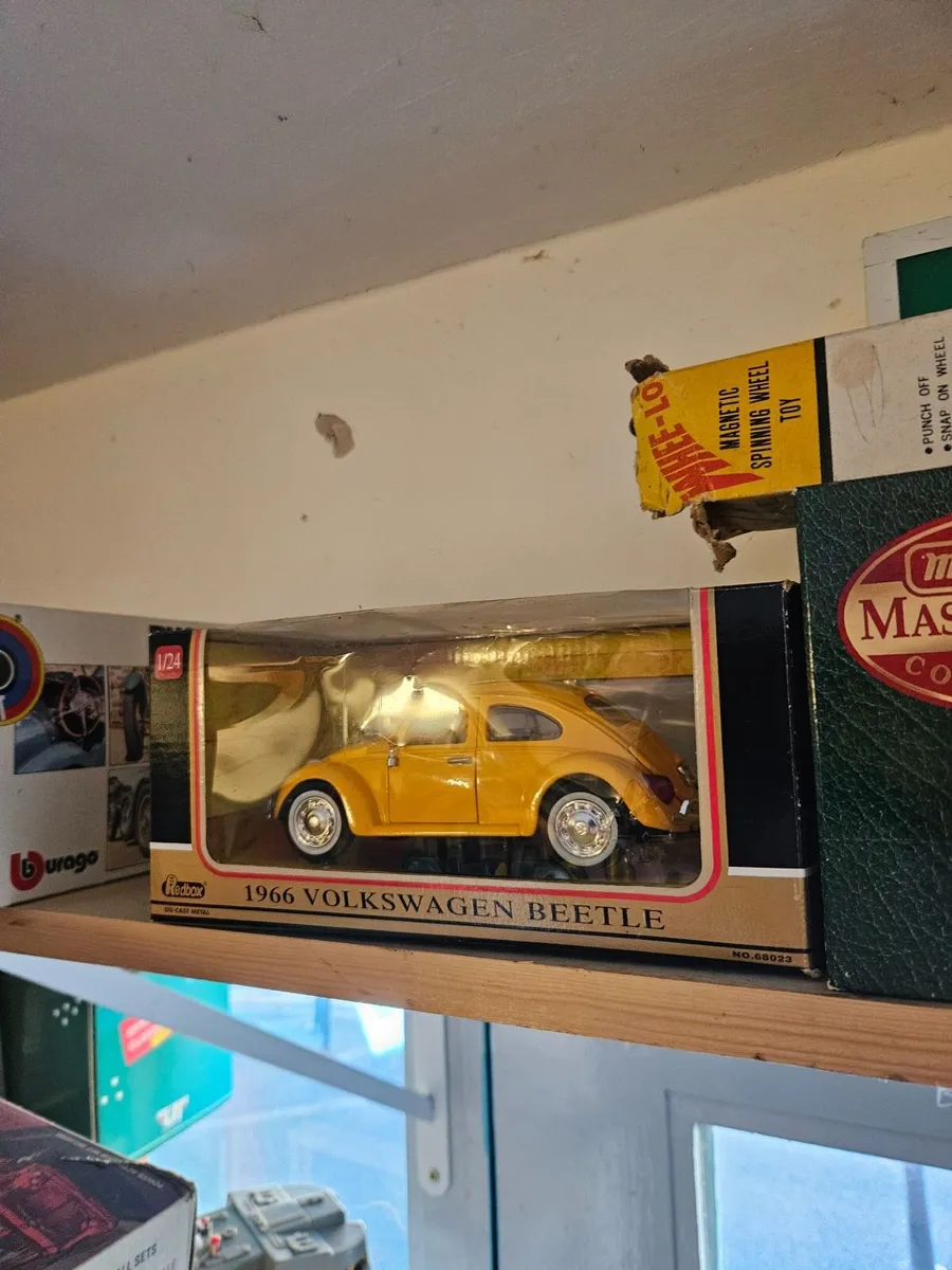 Corgi Redbox VW Beetle 1.24