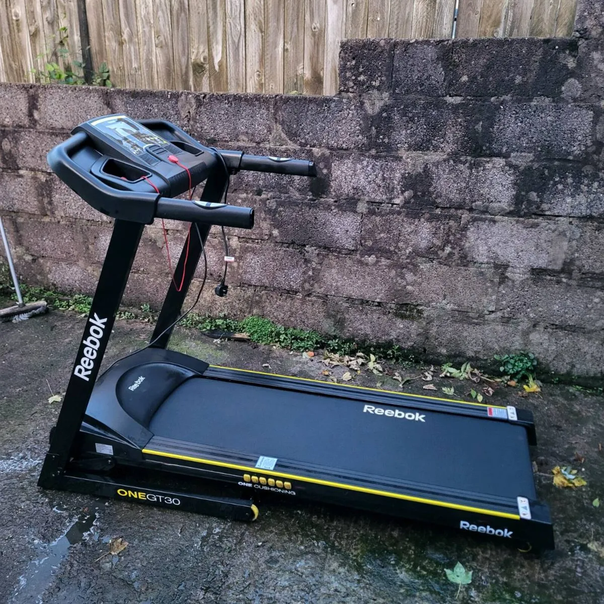 Reebok treadmill GT30. - Image 1