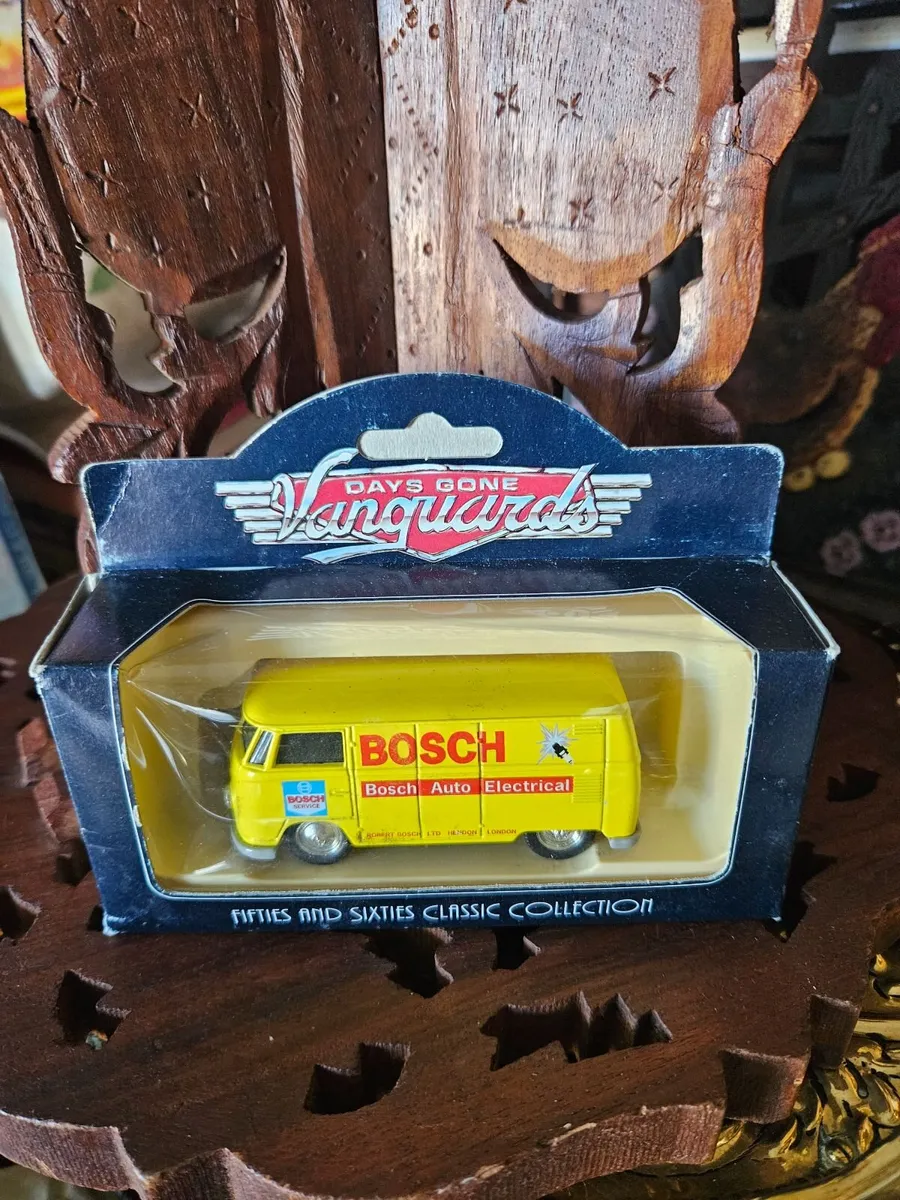 Corgi Vanguards VW Van Bosch - Image 1
