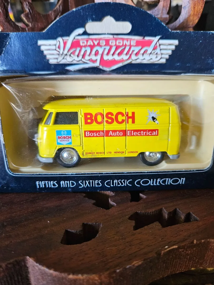 Corgi Vanguards VW Van Bosch - Image 2