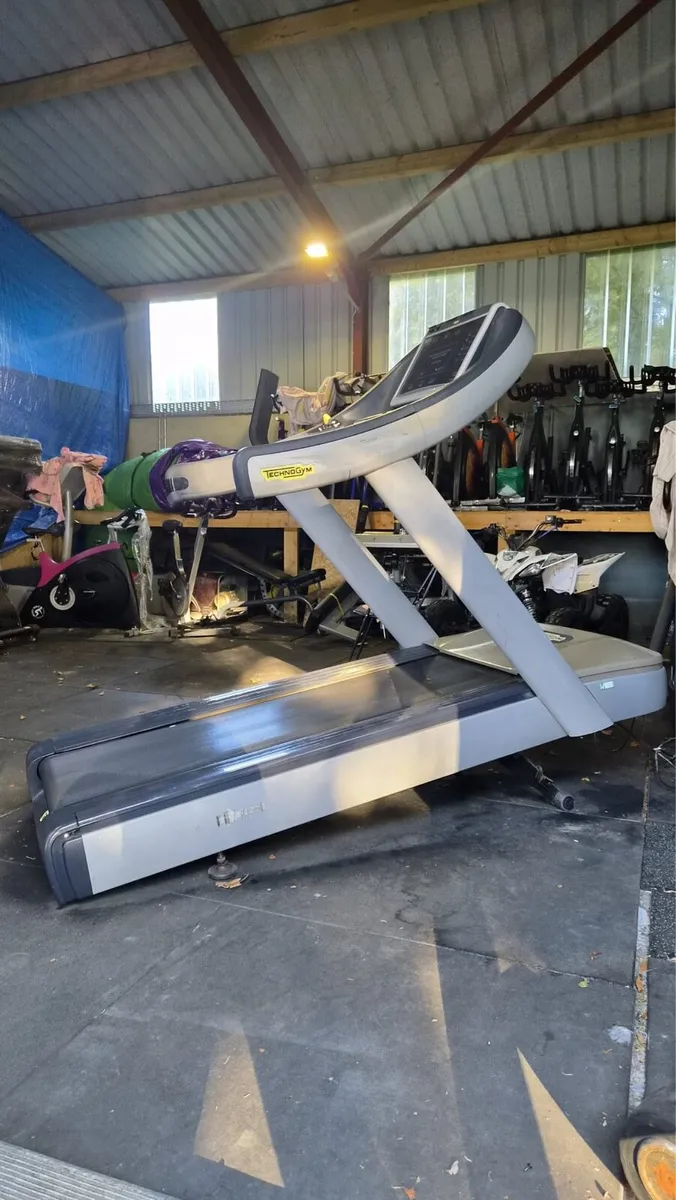 COMMERCIAL TREADMILLS TECHNOGYM - Image 1