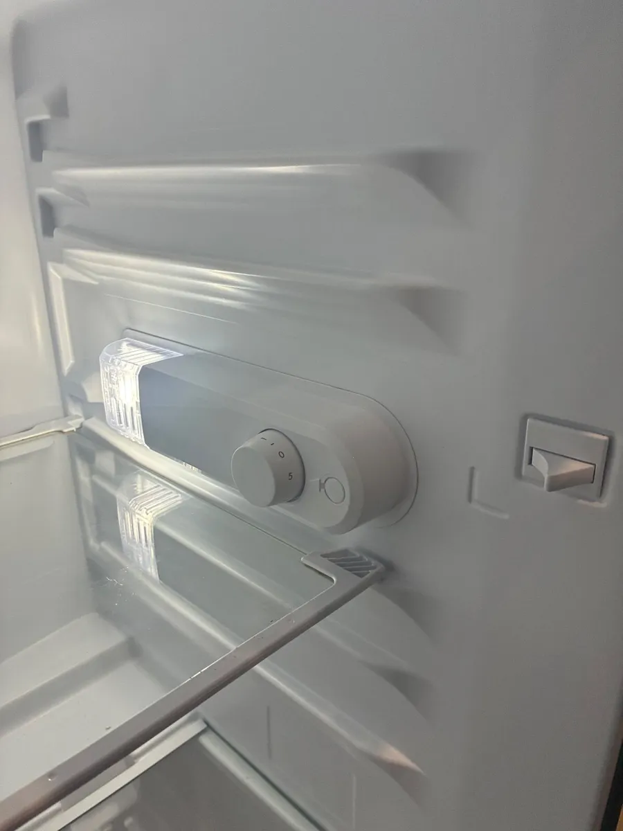 Under counter fridge - Image 2
