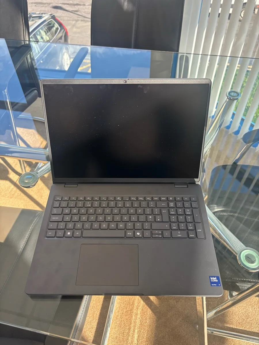 Dell Pro 16 PC16250 - Image 1