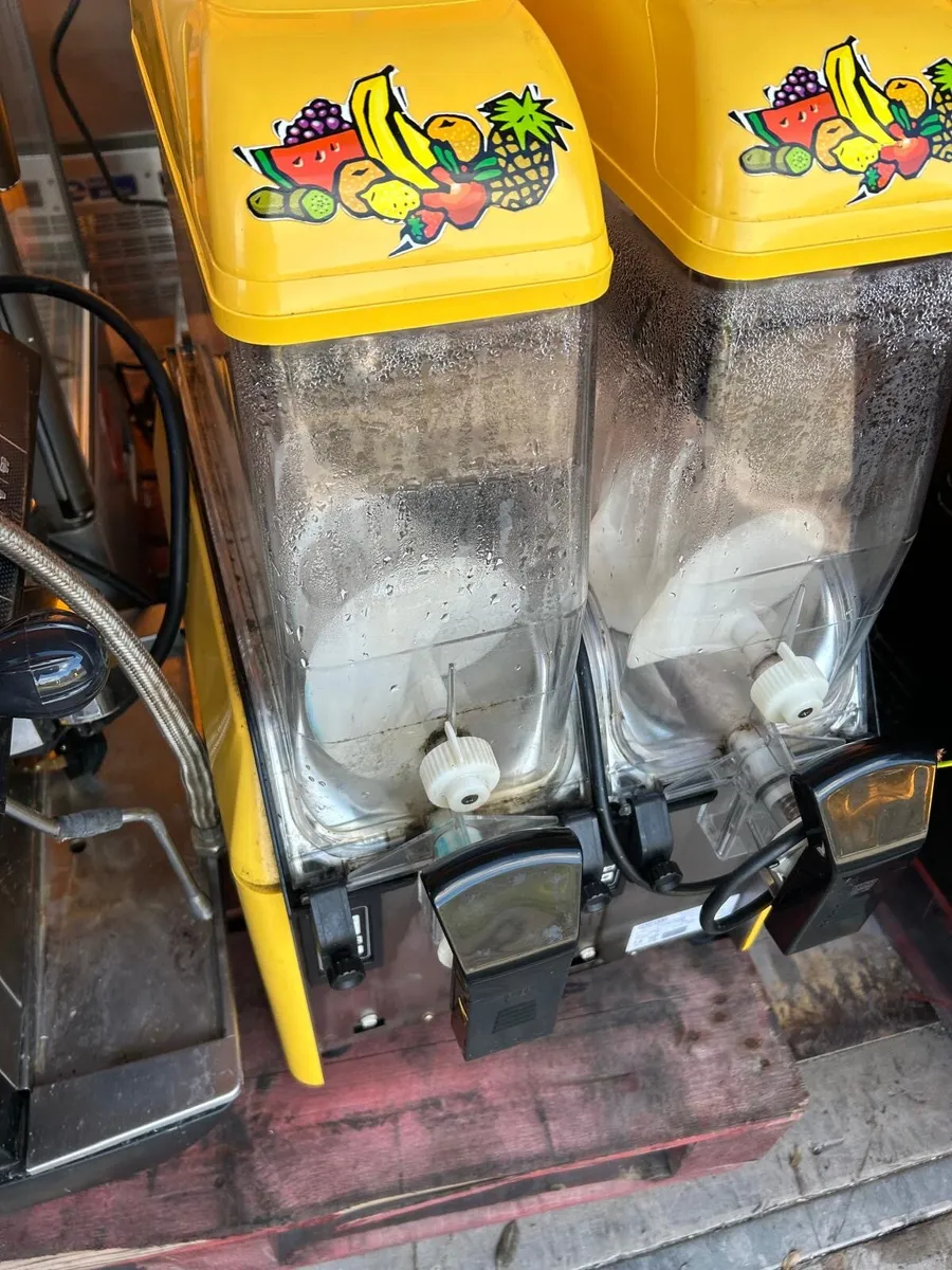 Commercial Slushie Machine - Image 1